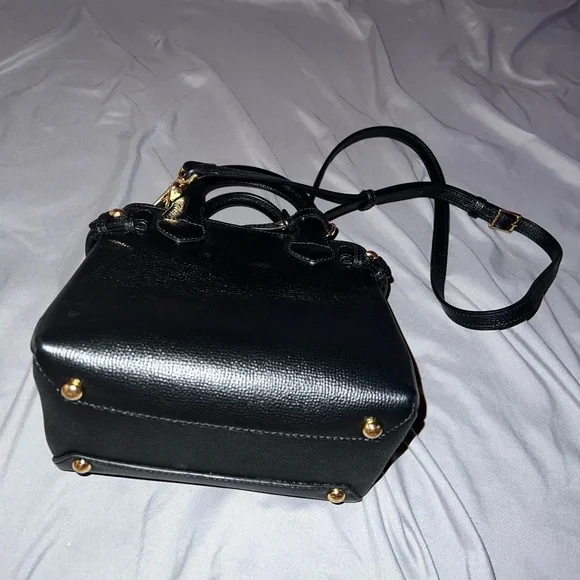 Burberry purse - Picture 4 of 5